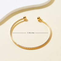 Metal Twist Geometric Knot Winding Hollow Open-end High-grade Light Luxury Personality Fashion Ladies' Bracelet